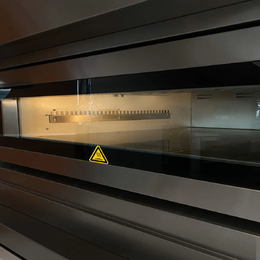 detail pintu kaca tahan panas oven